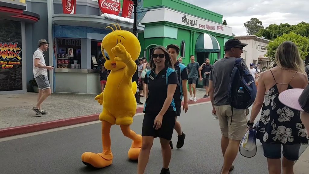 Dale Discovers - Movieworld Gold Coast