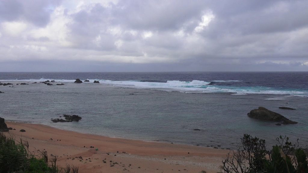 アキーラさん観察!沖縄県・国頭村東海岸のビーチ,Beach in Kunigami village,Okinawa,Japan アキーラさん観察!沖縄県・国頭村東海岸のビーチ,Beach in Kunigami village,Okinawa,Japan