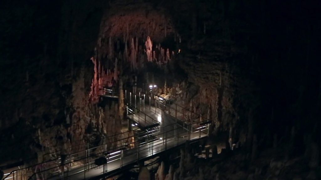 Gyokusendo Cave, Okinawa