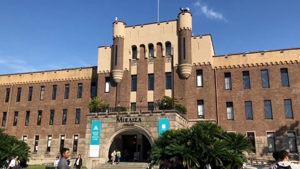 Checking out the OSAKA CASTLE in Osaka Japan