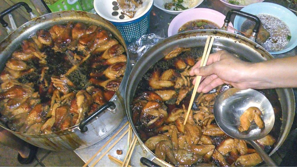 Bangkok Street Food. Huge Pans of Meat and more at Patpong Night Market