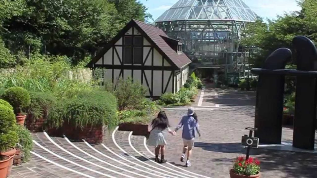 PLACESTWOSEE - Osaka, Kobe, and Kyoto (LDR Lesbian, Steel Train - Bullet)