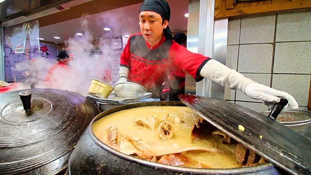 INCREDIBLE Korean Street Food Tour in Gangneung, Korea | BEST STREET FOOD in KOREA + SPICY BURGER