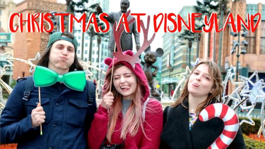 Christmas at Disneyland Paris vlog| FleurdeSmit
