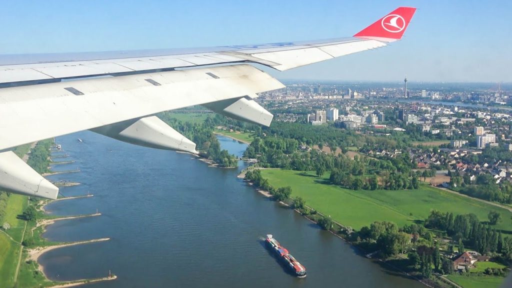 (4K) Beautiful scenic landing at Düsseldorf airport onboard a Turkish airlines A330-200 (4K) Beautiful scenic landing at Düsseldorf airport onboard a Turkish airlines A330-200