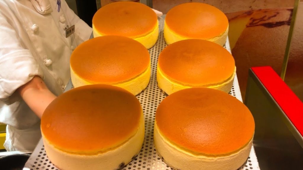 Japanese Street Food - Freshly Baked CheeseCake Osaka Japan Price6 Usd