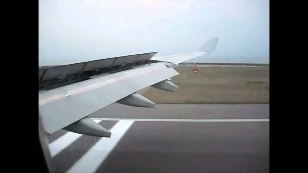 Philippine Airlines Landing in Nagoya Centrair