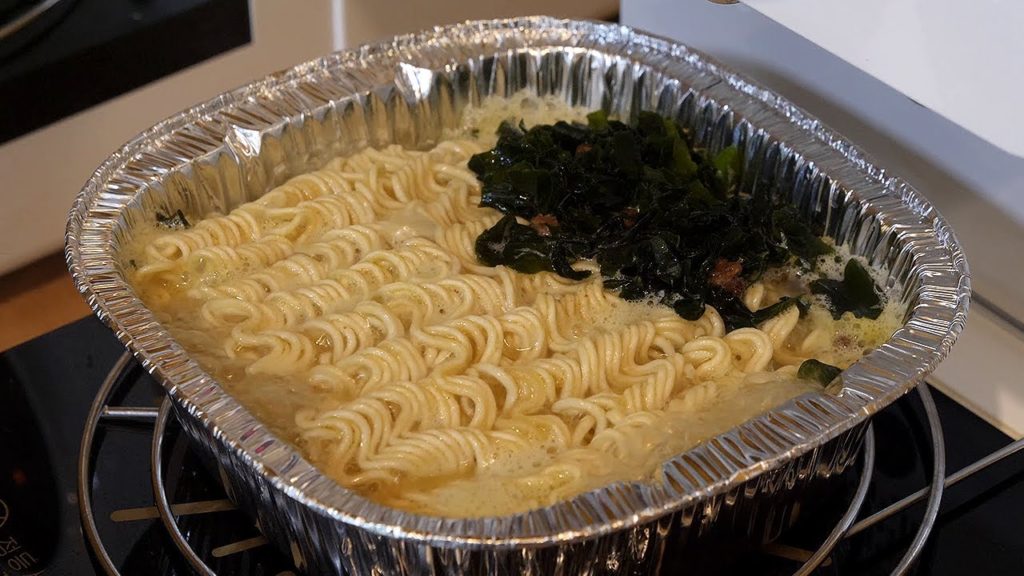 즉석 미역국 라면 / korean instant noodle / korean street food