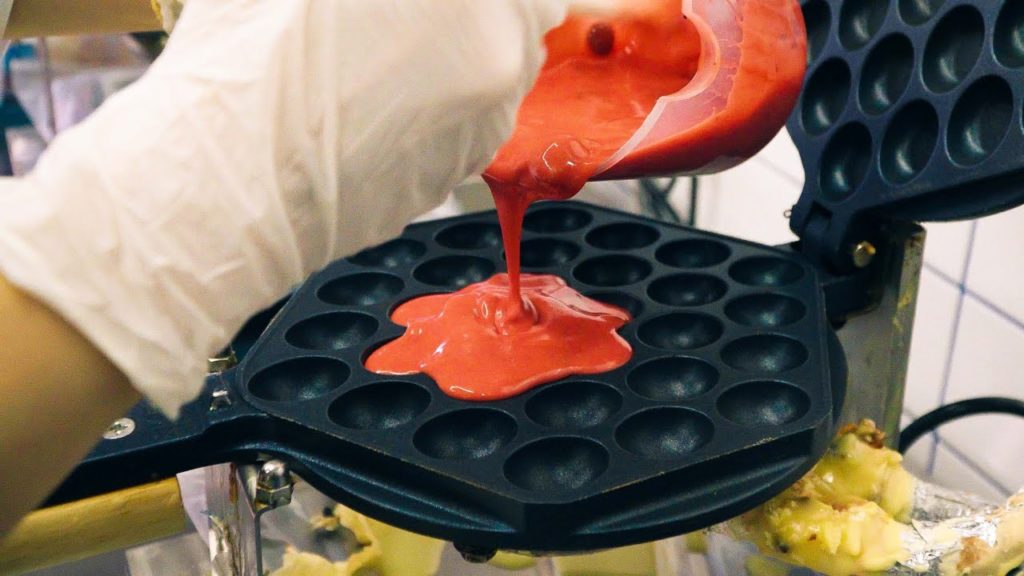 抹茶, 赤いベルベット, チョコレートアイスクリームのバブルワッフル ∥Bubble Waffle∥Korean Street Food