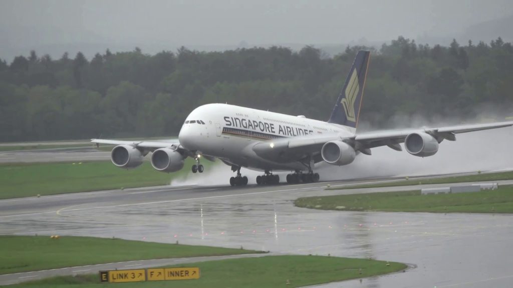 Waterspray takeoff A380 Singapore Airlines