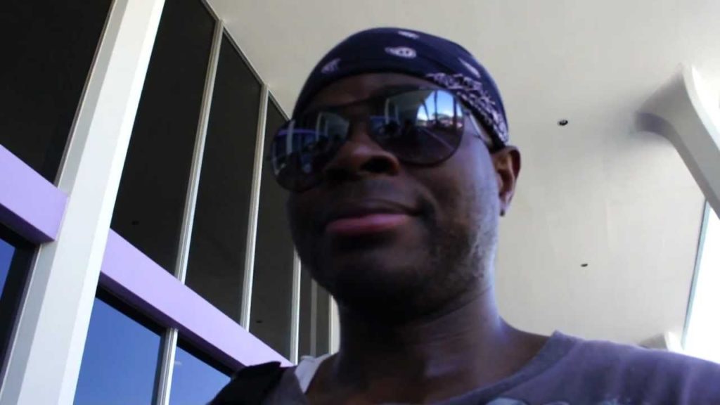 [Summer Vacation] Tokyo Disneyland Standing in line for the Captain EO attraction