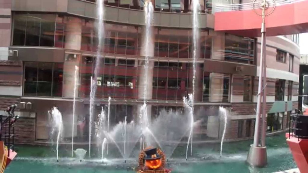 Water show in Canal City Fukuoka