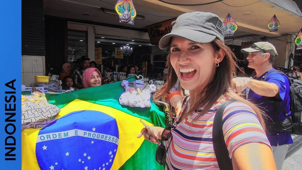 INDONESIA, Yogyakarta | Jalan Malioboro - The most famous street