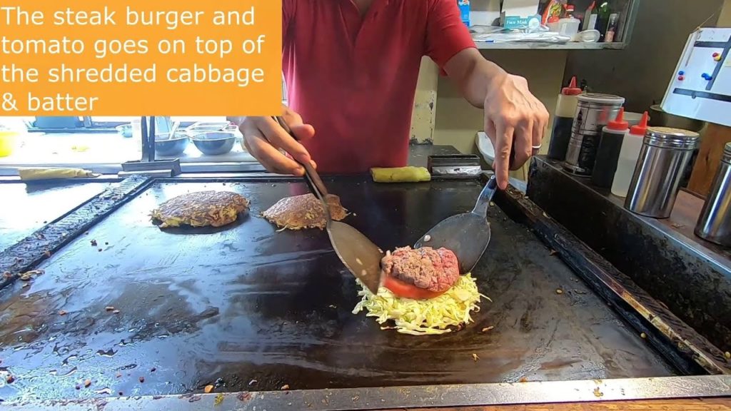 Kunichan - Burger Okonomiyaki from Osaka's 4th best Okonomiyaki restaurant (USJ, Osaka)