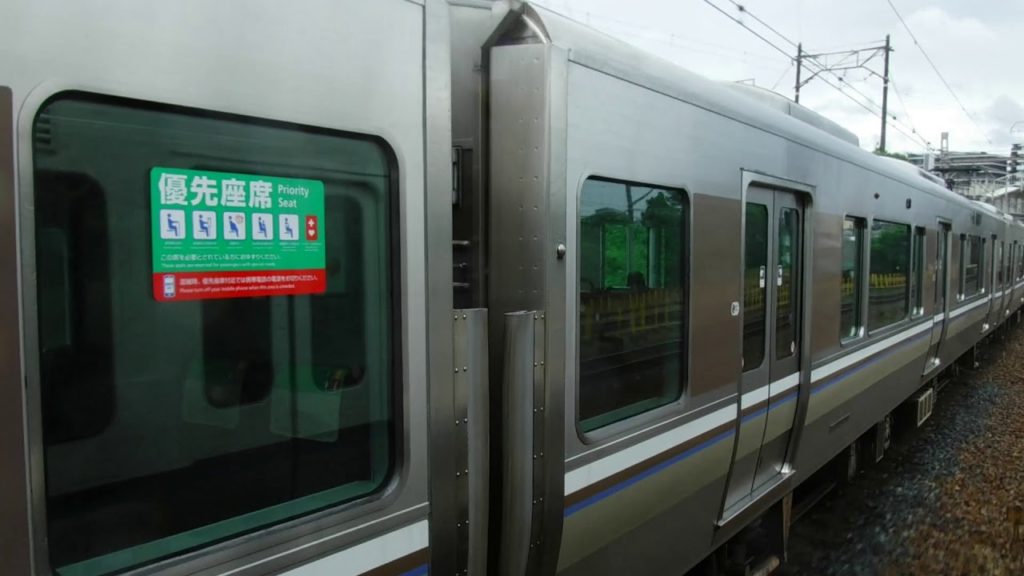 1:00～ Train🚩dead heat-18 120km/h 221 VS 225 in OSAKA JAPAN. ＃ 315