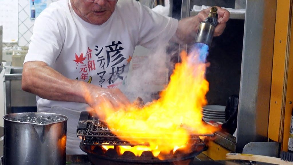 Japanese Street Food - TUNA CHEEKMEAT Flamethrower Grilled with bare hands TOYO Osaka Japan