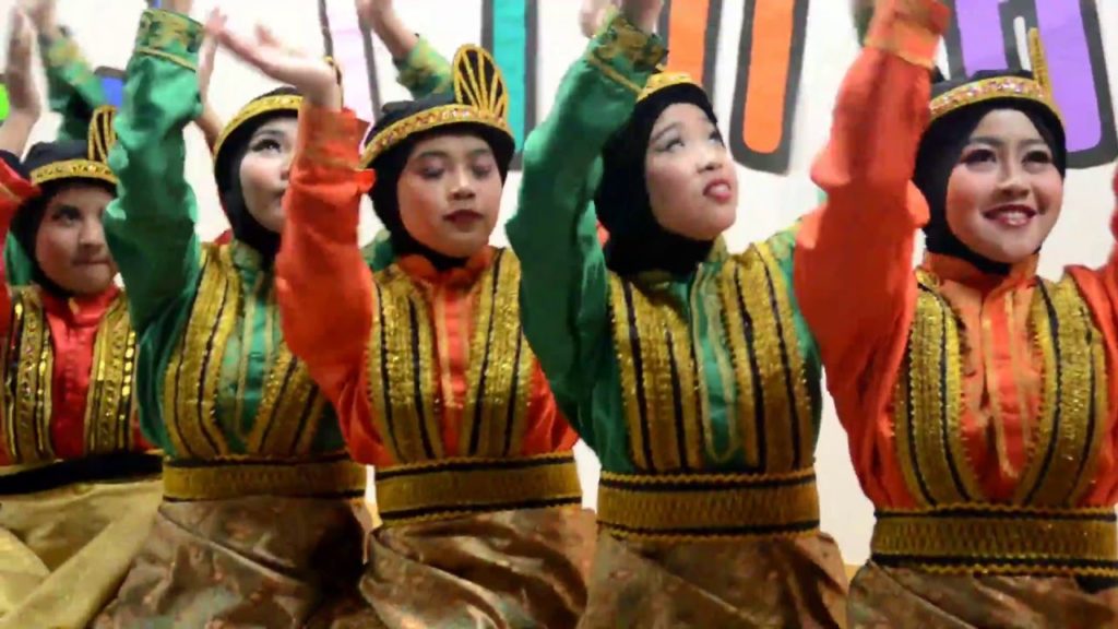 Festina 2016: Saman Dance by PPI Sendai