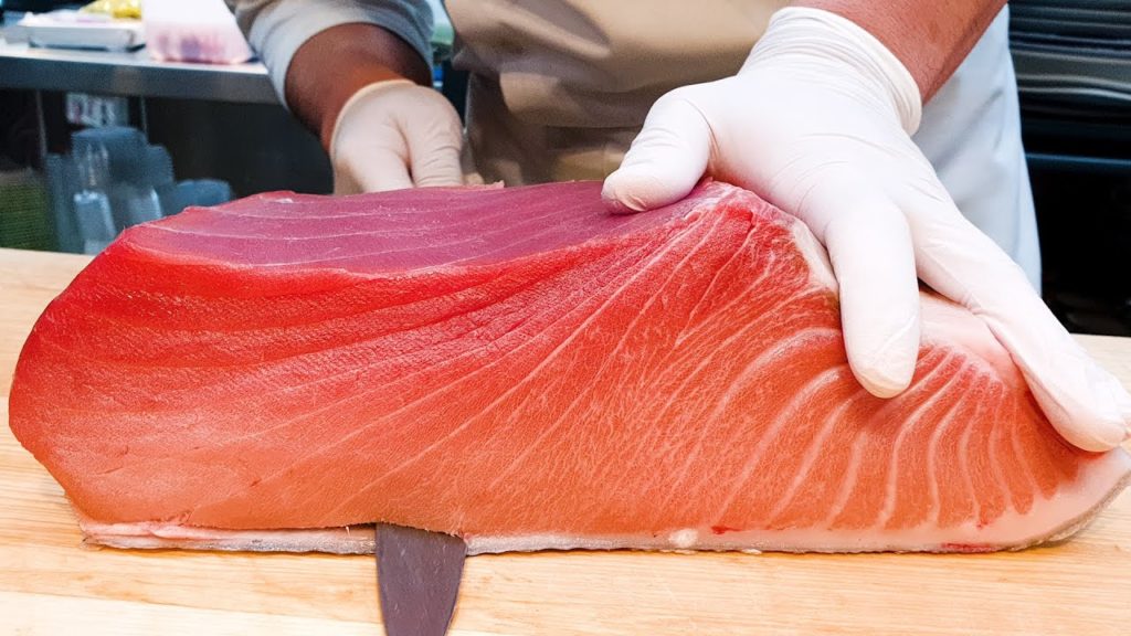 150kg 대왕 참치 해체,  참치 해체 달인, 노량진 수산시장, 150kg Giant Bluefin Tuna Cutting Master. Sashimi, fish market
