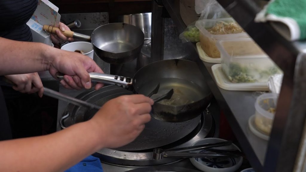 Taiwanese Street Food - Minced Pork Rice with Over Easy Egg, Clam and Bass Soup with Sesame Oil