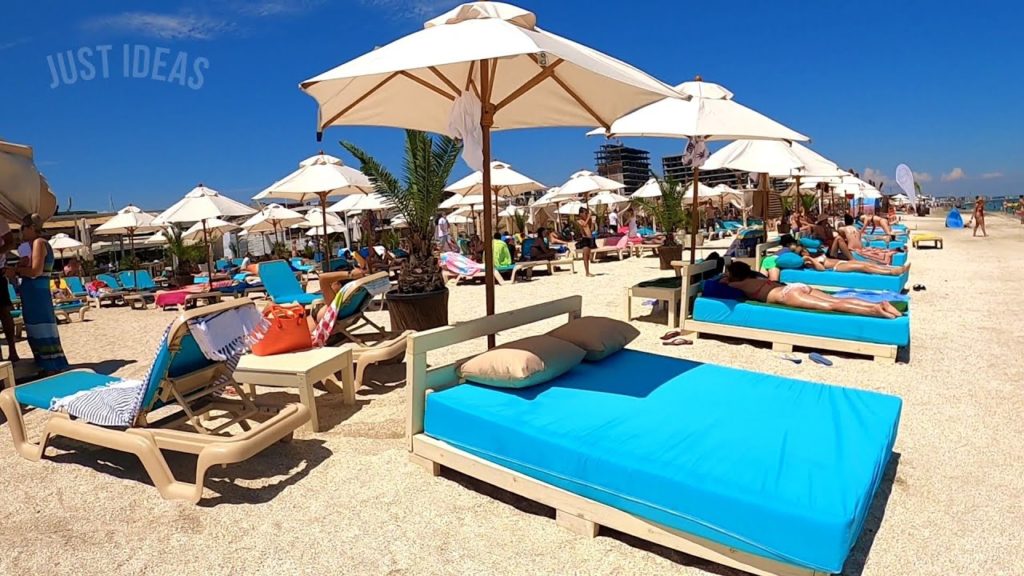 Romania, Mamaia Sunny Beach Walk, Black Sea Summer Time Fun【4K】- La Plaja In Mamaia