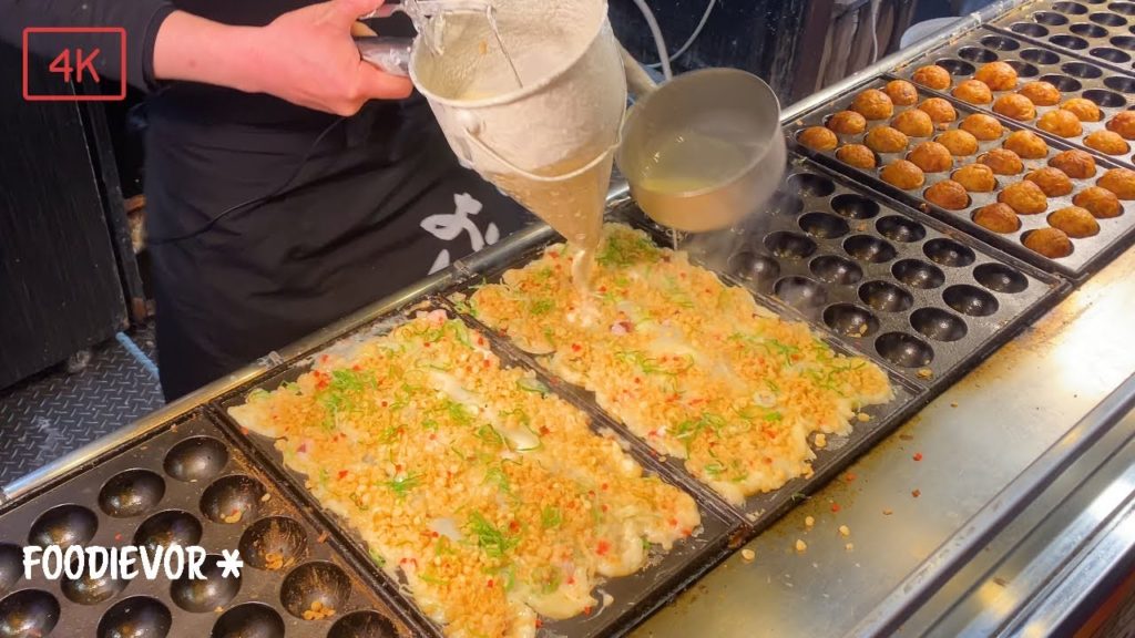 Street Food in Osaka Japan — Takoyaki 🇯🇵 4K
