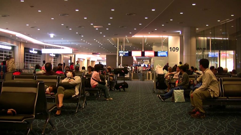 Airasia: Haneda, Tokyo - Kuala Lumpur, Malaysia Jun 2012