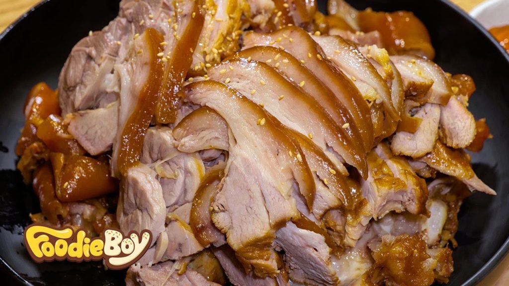 야들 왕족발 & 불족발 / Jokbal - Korean Street Food / 부산 당감동 올바른족발