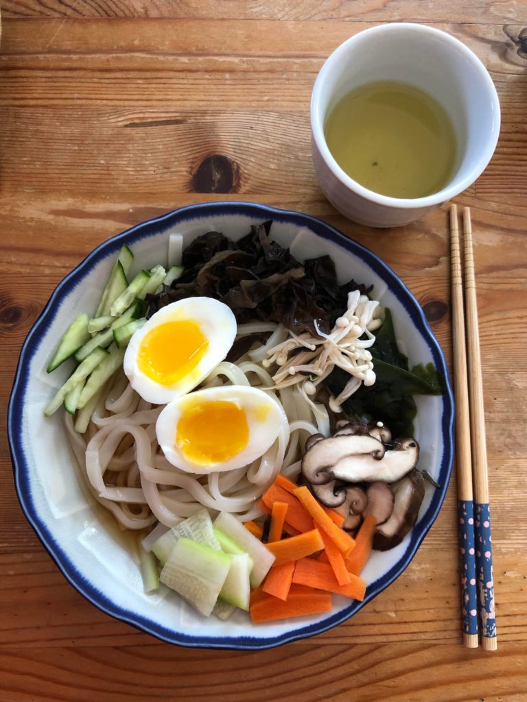 bukkake udon for a hot day (+some genmaicha from kyoto)
