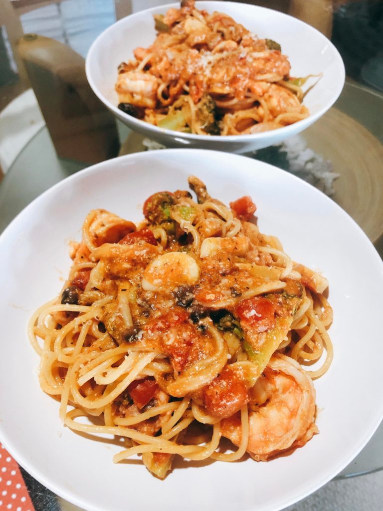 エビナポリタンパスタ Neapolitan Pasta (sausages swapped out with tiger prawns)