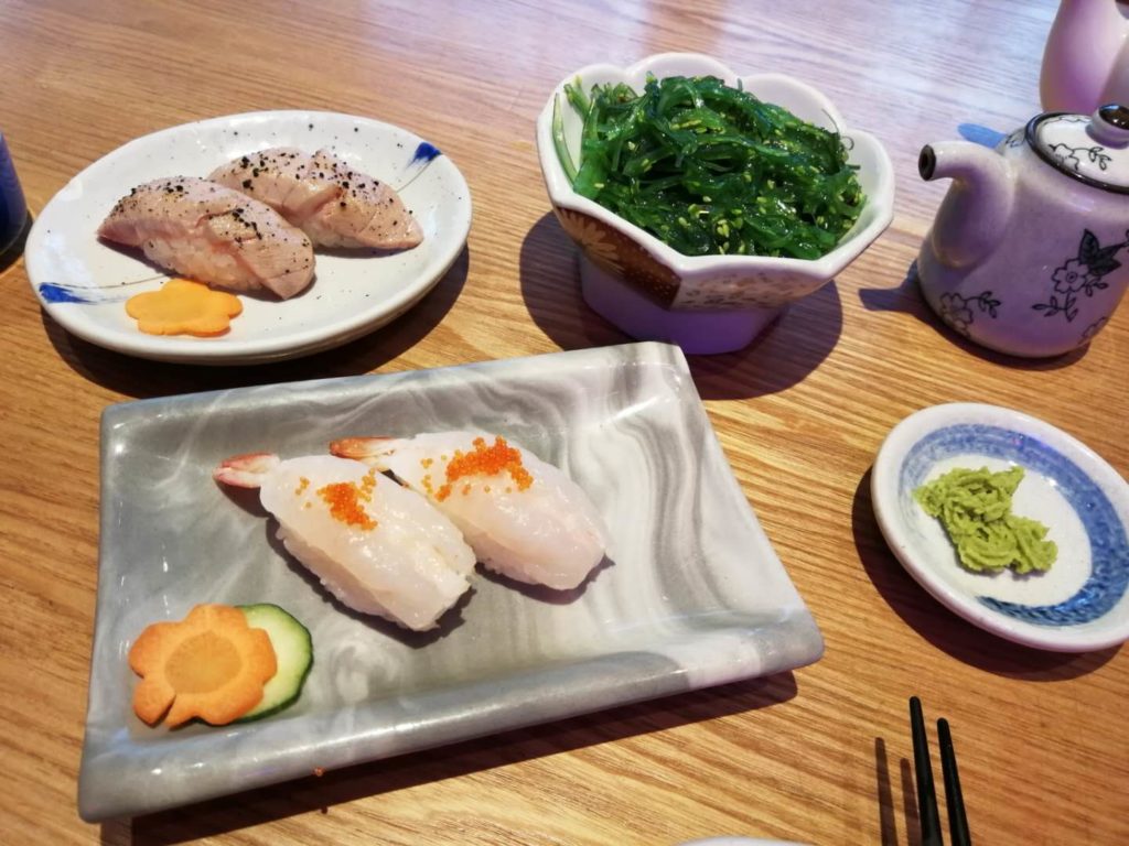 Roast Tuna Sushi, Raw Shrimp Sushi & Seagrass