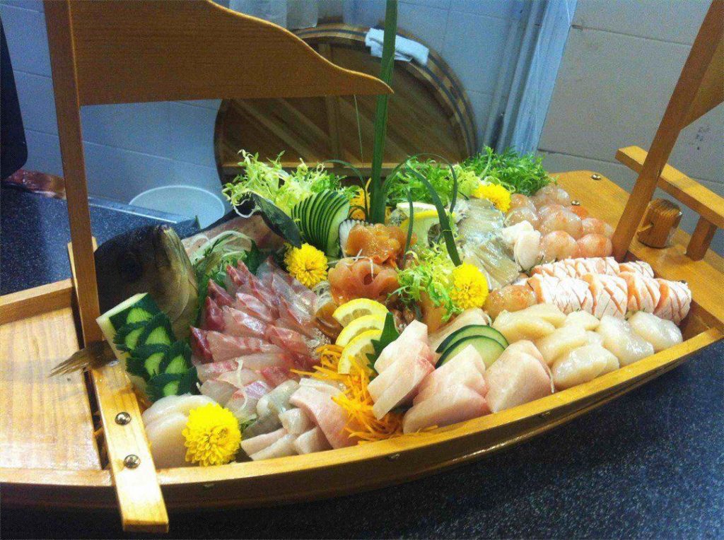 Sashimi boat