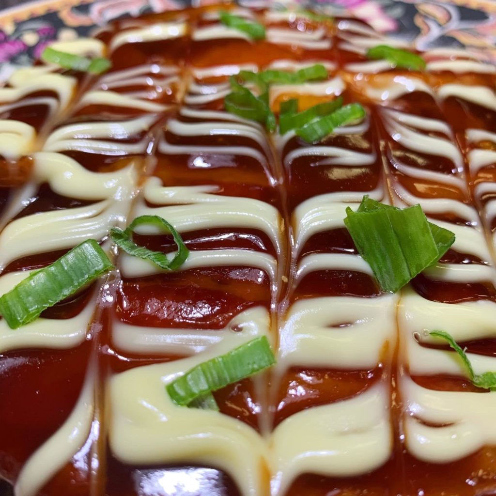 Okonomiyaki made with bacon at home!