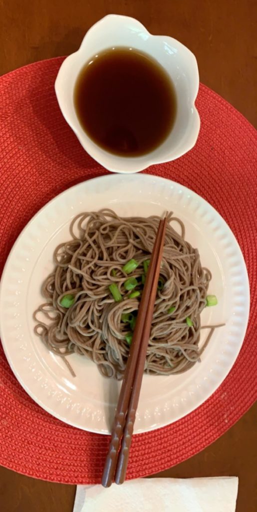 I tried my hand at cold soba with a dipping soup/sauce. Sadly the noodles where just some I picked up at the store. But other wise it was really good!