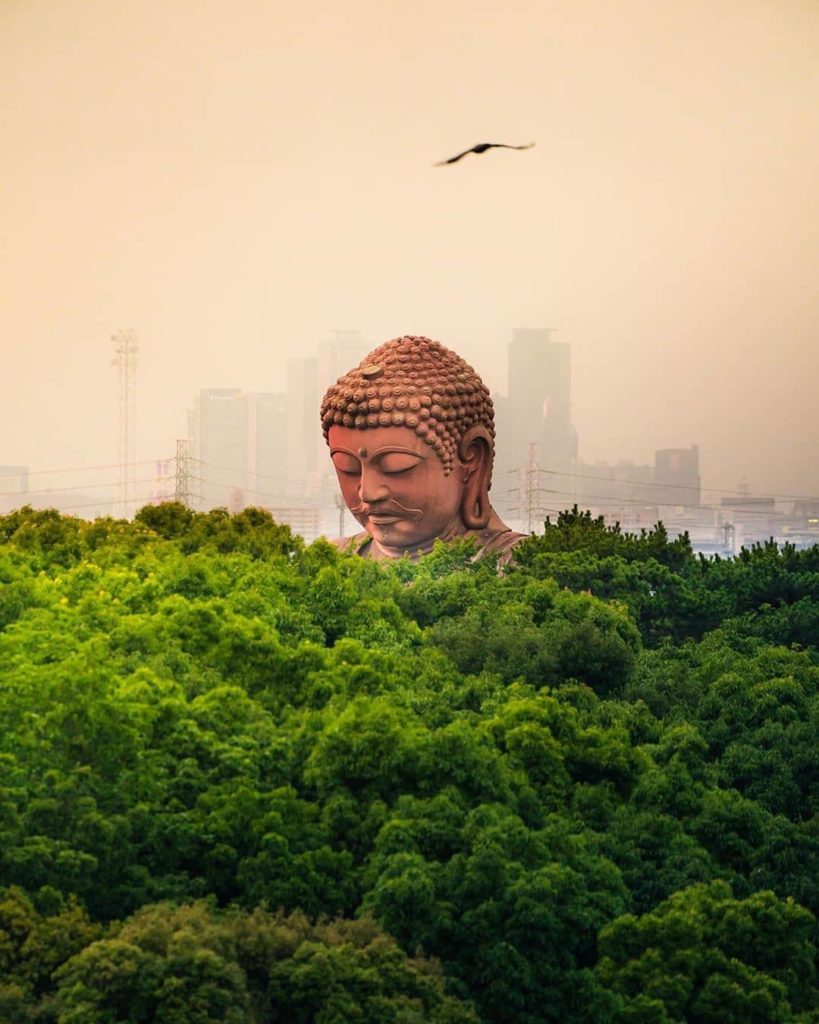 Visit Japan: Did you know there are more than half a dozen larger-than-life Buddha statues in… Did you know there are more than half a dozen larger-than-life Buddha statues in...