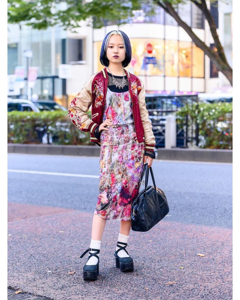 18-year-old English-speaking Japanese student Yuria (@yuria_juria) on the street...