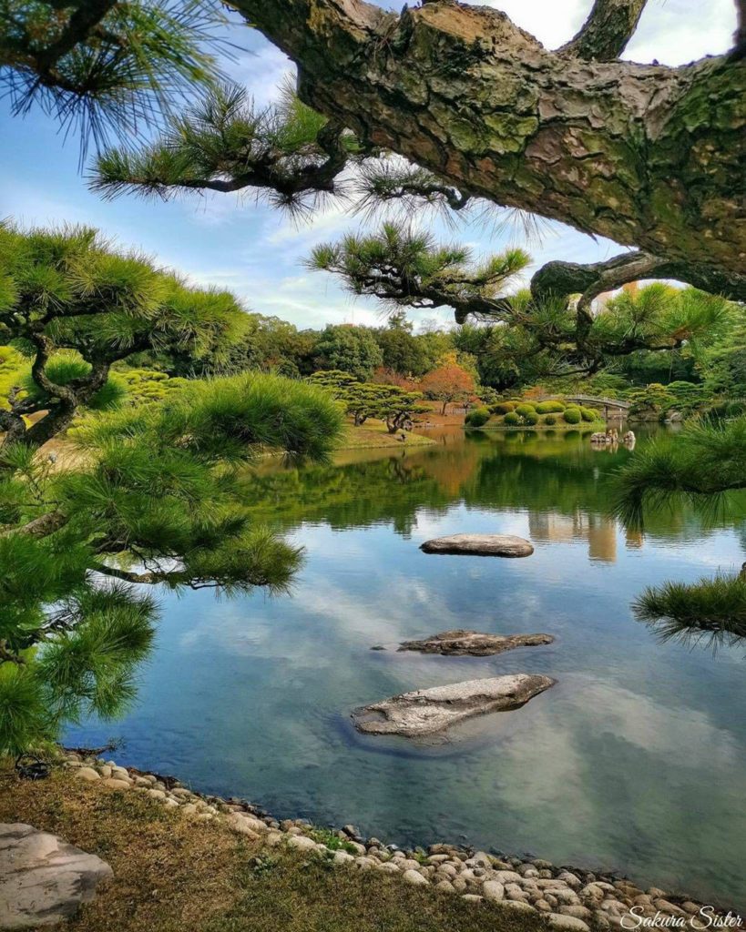 Japan Travel: Do we have any fans of traditional Japanese gardens out there? Ritsurin Garden i… Do we have any fans of traditional Japanese gardens out there? Ritsurin Garden i...
