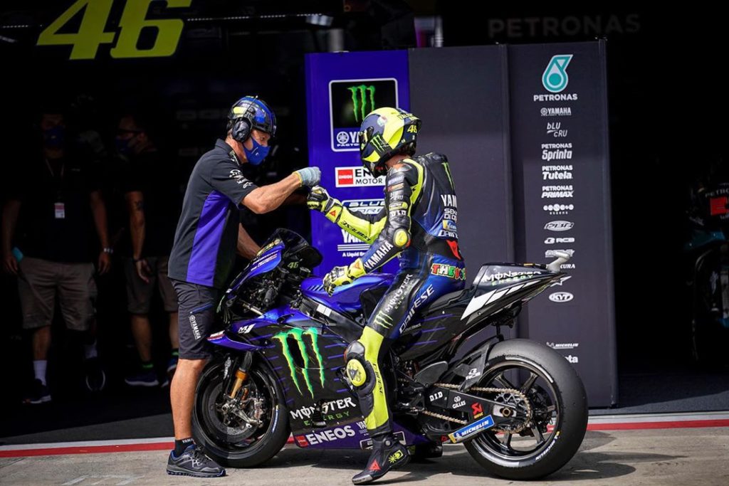 A well-deserved fist bump after Q1.

Unfortunately the soft tyre didn’t work as...