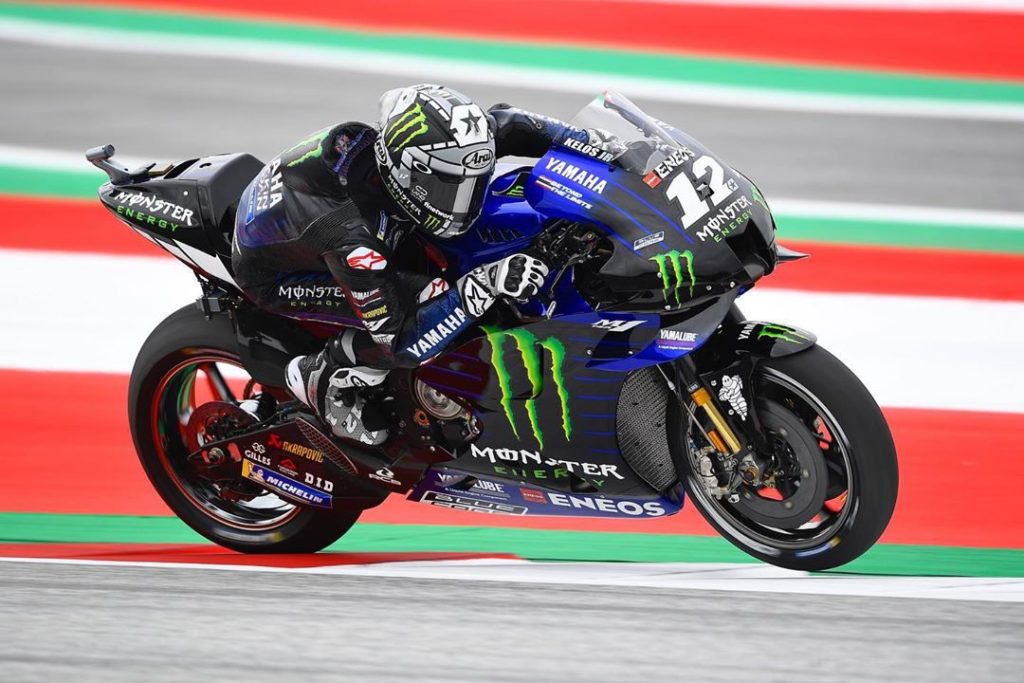 Some Friday snapshots, because we know you appreciate it  

#MonsterYamaha  #Mot...