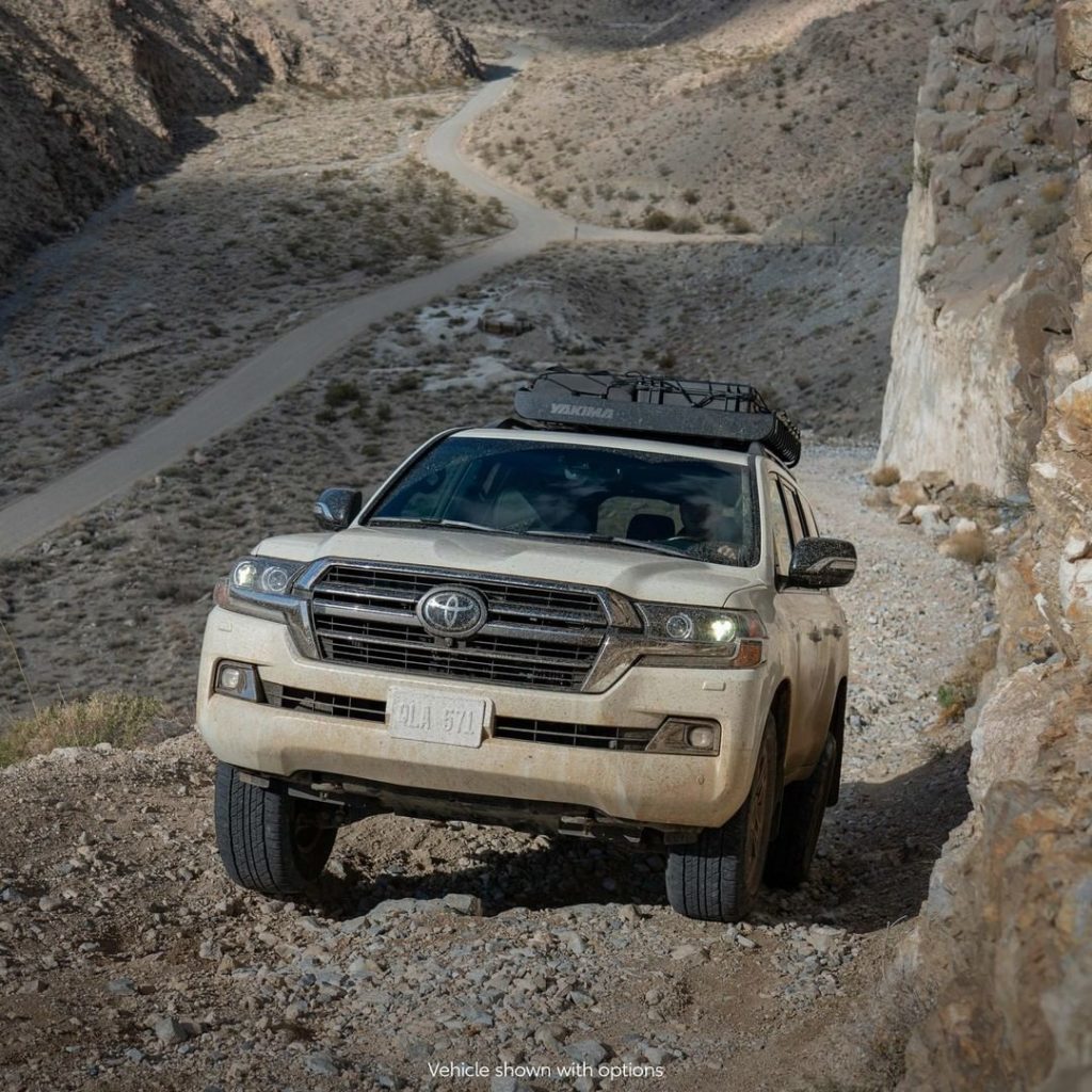 Onwards and upwards!  #LandCruiser #LetsGoPlaces...
