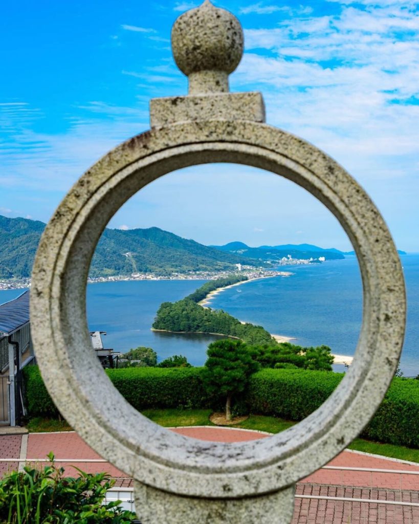 Visit Japan: Located in northern Kyoto, the picturesque natural land bridge known as Amanohas… Located in northern Kyoto, the picturesque natural land bridge known as Amanohas...