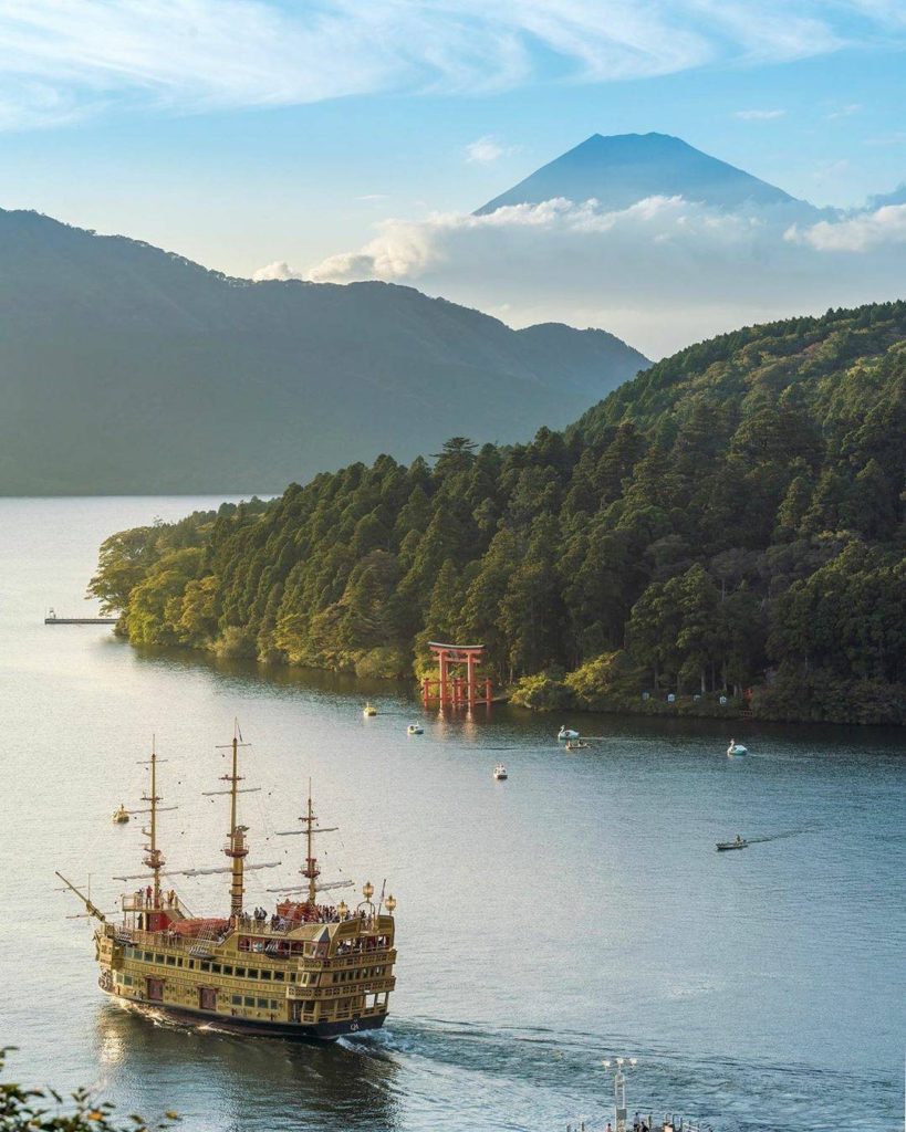 Mt. Fuji? Check. Pirate ship? Check. Torii arch? Check. All the makings for a ra...