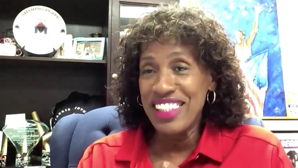Jackie Joyner-Kersee | Airbnb Olympian & Paralympian Online Experiences Jackie Joyner-Kersee | Airbnb Olympian & Paralympian Online Experiences