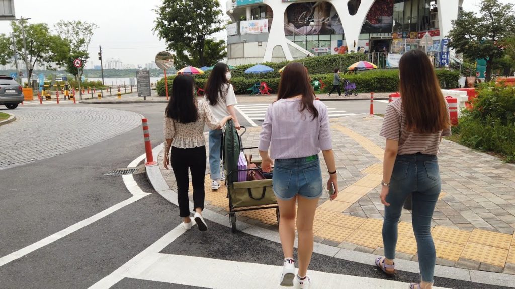 망원한강공원 – Walking around Mangwon Hangang Park, Seoul, Korea 망원한강공원 - Walking around Mangwon Hangang Park, Seoul, Korea