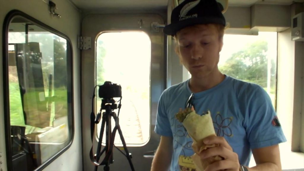 Cadari2 Tastes! Chicken, Tomato, and Creme Cheese Wrap! Nagano, Japan - EP016