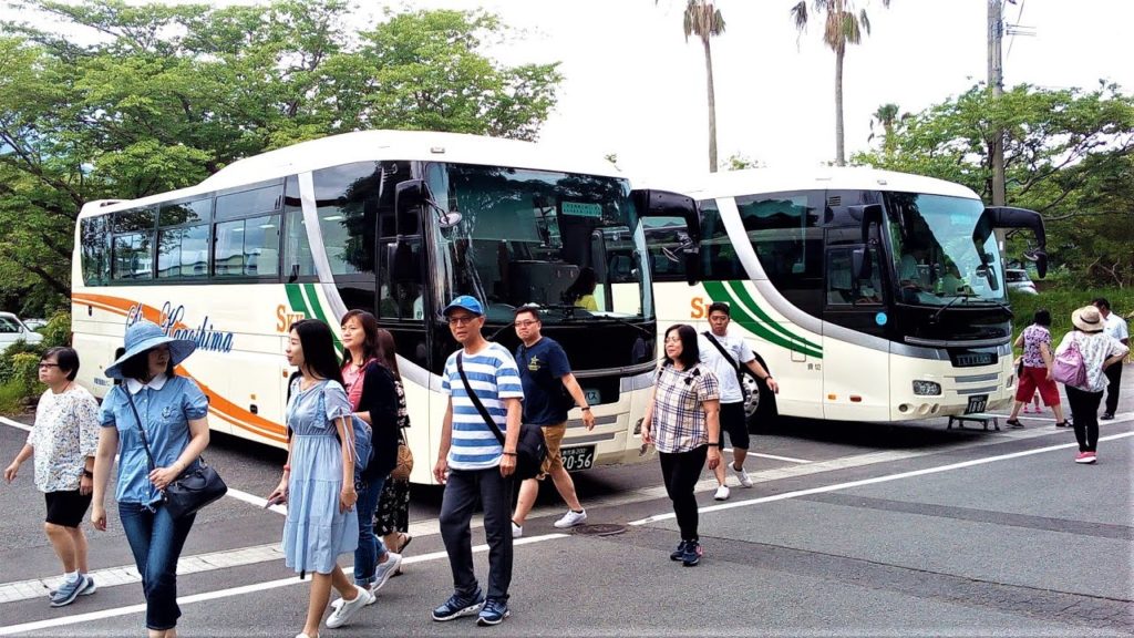 新鹿児島観光バス鹿児島県霧島市 指宿を走る Shin Kagoshima sightseeing bus ran in Ibusuki 新鹿児島観光バス鹿児島県霧島市 指宿を走る Shin Kagoshima sightseeing bus ran in Ibusuki