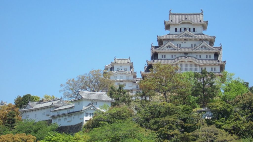 Himeji castle , Japan - Tour / Travel / Guide / Essence