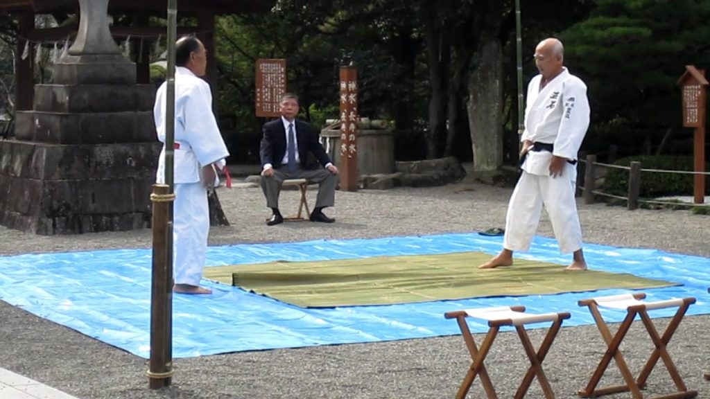 Karate at Izumi Shrine, Suizenji Park