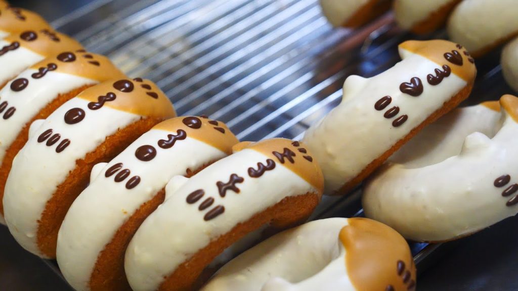 Super Cute Animals Doughnuts  - Japanese street Food