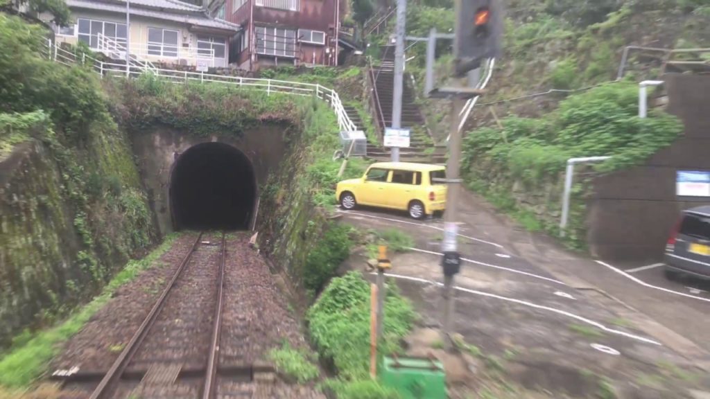 Glimpses: My relaxing countryside train commute