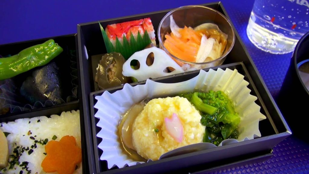 NH131 HND OKA Premium Class, All Nippon Airways, Tokyo Naha 26,04,2014